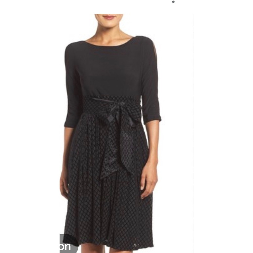 Adrianna Papell Black Lattice Dress 3/4 Sleeve V-Back Cocktail NWT FLAW 12